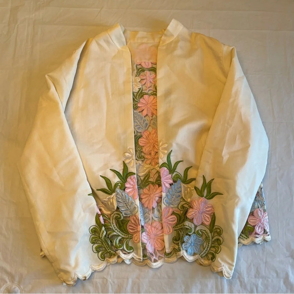 🌟HOST PIC🌟 🌸 Vintage: Handmade Cream Dress Blazer with Floral Embroidery  🌿 - Picture 1 of 11